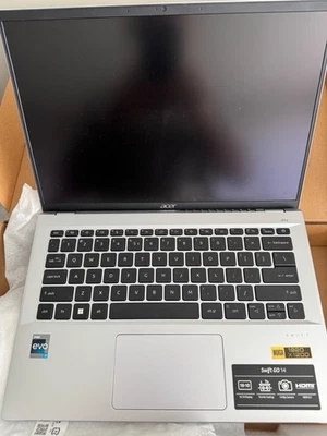 Acer Swift Go 14” NUOVO CON SCATOLA 2023 SFG14-71T. Aperto solo per Pix. PREZZO DI VENDITA - Immagine 1 di 4