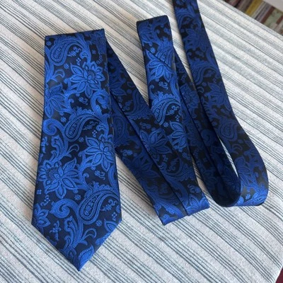 Corbata de microfibra Imani Uomo hecha a mano para hombre 100 % seda táctil azul negro 60" 3,5 Foto 1 de 4