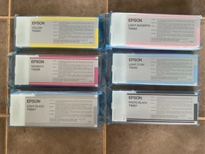 lot de 8 cartouches grand format EPSON 220ml - Afbeelding 1 van 3