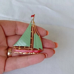 Vintage Enamel Sailboat Brooch Red Green Brilliant Gold tone - Picture 1 of 6