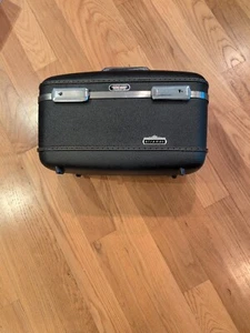 Vtg American Tourister Train Case Gray Hard Side Carry on Luggage Tags Make Up - Picture 1 of 16