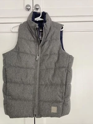 Chaleco Hinchado Gap Boys en Gris Talla Extra Pequeño Foto 1 de 4