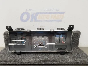 86 JEEP GRAND WAGONEER 5.9L SPEEDOMETER INSTRUMENT GAUGE CLUSTER - Picture 1 of 12
