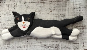 Wood Carved Kitty Cat Folk Art Key Rack ~ Hand Painted Black & White Indonesia - Picture 1 of 11