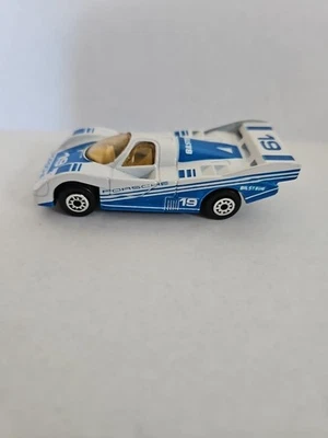 Maisto Porsche 956 Bilatein #19 blanco y azul Foto 1 de 4
