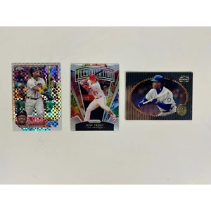 Lote de 3 tarjetas de béisbol: Ronald Acuña Jr, Mike Trout y Ken Griffey Jr - Imagen 1 de 21