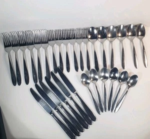 Servicio de cubiertos de acero inoxidable Oneida Taylor para 6 - Imagen 1 de 9