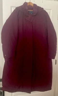 Lands End Women’s Plus 2X Maroon Long Winter Squall Stadium Coat With Hood - Image 1 of 4