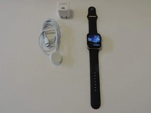 Apple Watch Series 4 44mm Rose Gold Pink Tested Working - Photo 1 sur 7