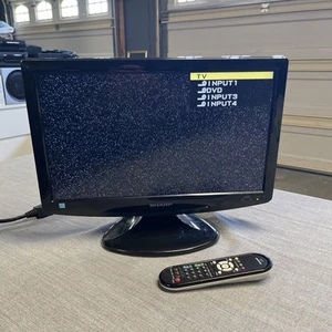 SHARP 19" 720P LCD HDTV LC-19SB25U With Remote Liquid Crystal Television NiCE - Picture 1 of 9