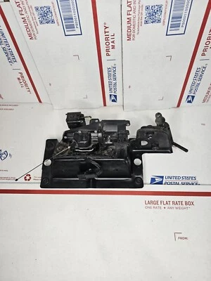 Chevrolet Corvette 1997-2004 C5 escotilla trasera solenoide de liberación de vidrio usado 16619553  Foto 1 de 4