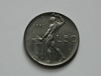 1962 ITALY Coin - L.50 Lire - Roman god of fire Vulcan (naked at anvil) - Image 1 of 2