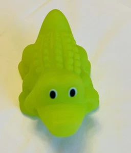 Sassy Glowin' Bright Colored Green Gator Rubber Fun Bath Toy Colorful Lights up - Picture 1 of 8