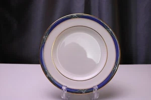 Plato (s) de pan azul azulada Royal Doulton Bone China REGALIA H 5130 Inglaterra - Imagen 1 de 4