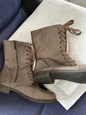 RAMPAGE Size 6.5 Combat Style Boots Tan Leather Lace Up Side Zip - Image 1 of 4