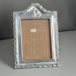 Vintage Pewter 5x7 Picture Frame Heavy Metal Acanthus Rope Edge Wood Back - Picture 1 of 23