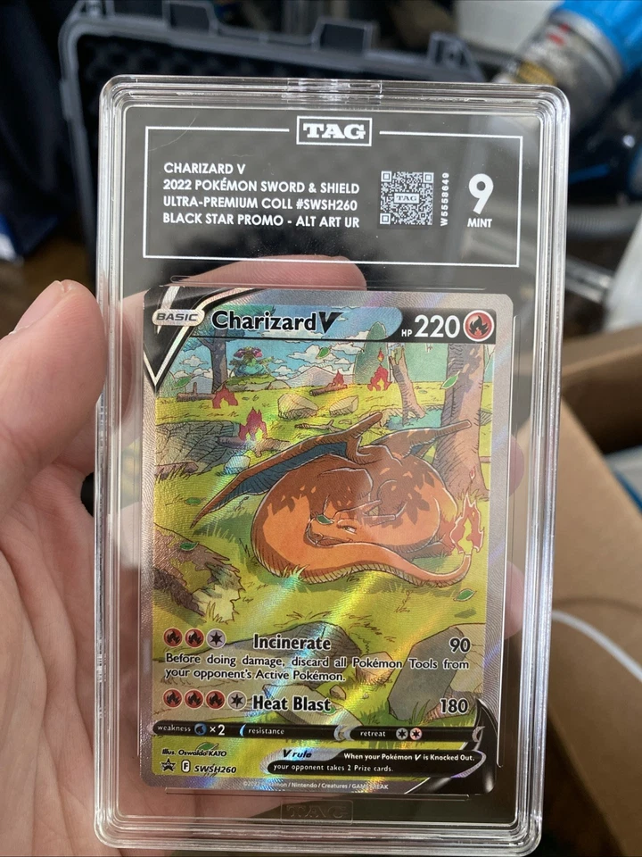 Charizard V SWSH260 SWSH: Sword & Shield Promo Cards Holo - Image 1 of 2