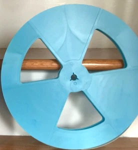 NEW Super-8 1600 ft blue plastic reel (will fit on any Elmo ST-1200, GS-1200) - Foto 1 di 4