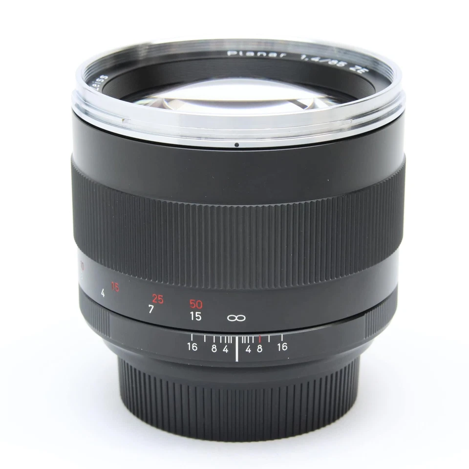 Carl Zeiss Planar T* 85mm F/1.4 ZE (for Canon EF mount) #102 - Image 1 of 4
