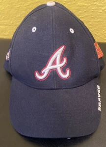 Vintage Atlanta Braves ball cap Plus 2 Season Ticket Holder Pins - Picture 1 of 7