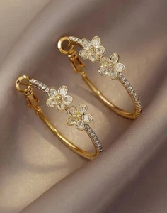 Shiny Round Natural Real Diamonds Pretty Flower Hoop Earrings In 10K Yellow Gold - Picture 1 of 6