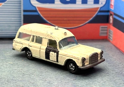 Ambulancia vintage Matchbox 1-75 Mercedes-Benz Binz Nº Escala 3 1:69 Foto 1 de 3