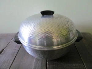 VTG Bun Warmer Steamer Hammered Aluminum Dome ITALY - Picture 1 of 5