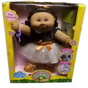 "Muñeca niña Cabbage Patch Kid Adoptimals 2016 16"" nueva en caja con certificado de nacimiento" - Imagen 1 de 11