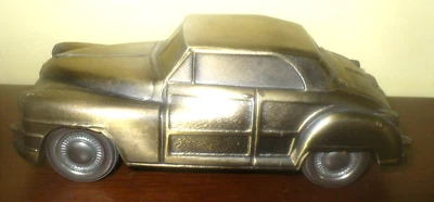 BANCO DE MONEDAS FUNDIDAS A PRESIÓN VINTAGE BANTHRICO 1946 CHRYSLER TOWN & COUNTRY Foto 1 de 4