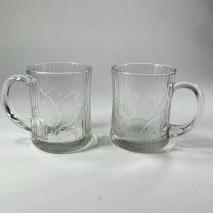 Vintage Arcoroc Floral Crocus Embossed Glass Canterbury 10oz Mugs Matching Pair - Picture 1 of 3