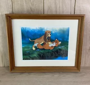 Cuadro enmarcado litografía conmemorativa del zorro y el sabueso de Disney Store - Imagen 1 de 4