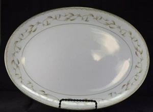 Plato para servir grande Knight Crest porcelana fina Japón Mayfair - Imagen 1 de 2