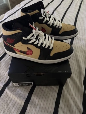 Air Jordan 1 Mid Tartan Swoosh Foto 1 de 4