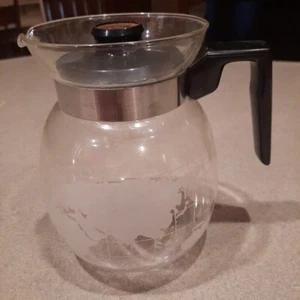 VTG. NESTLE NESCAFE COLONIAL CUPBOARD WORLD GLOBE ETCHED GLASS COFFEE POT W/LID - Picture 1 of 5