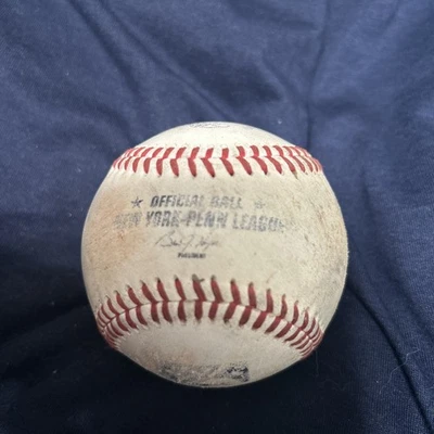 New York-Penn League Rawlings Juego Oficial de Béisbol MiLB Foto 1 de 3