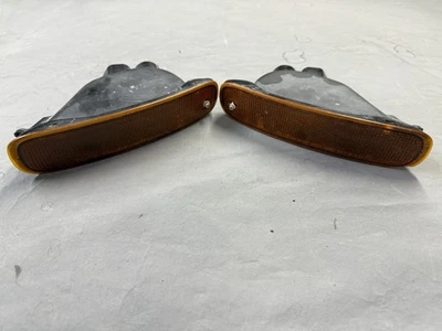 1995 Toyota Celica para-choque dianteiro montado conjunto de luz de seta L e R. - Imagem 1 de 4