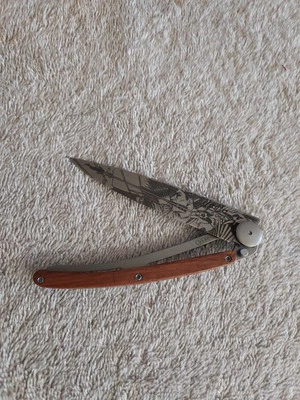 Obra de arte de Elfo Fantasía Deejo 37g - Mango de madera de coral - Nueva caja abierta - Hoja 3.750 " Foto 1 de 4