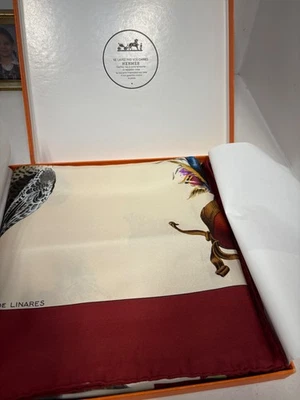Bufanda de seda HERMES Carre 90 Chasse a Vol Falcon rojo burdeos 90 cm - caja original Foto 1 de 4