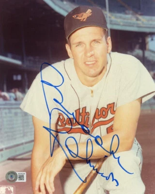 BROOKS ROBINSON SIGNED AUTOGRAPHED 8x10 PHOTO BALTIMORE ORIOLES HERO BECKETT BAS - Image 1 of 2