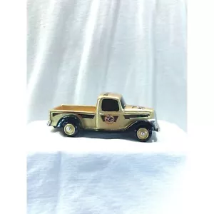 Model truck from the Budweiser Refreshing Rides collection, 2018 Anheuser-Busch - Picture 1 of 12