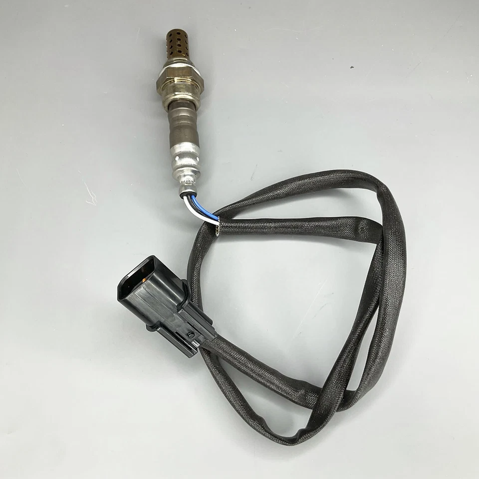 OE GENUINE Oxygen Sensor For 1998-2011 Mitsubishi Endeavor Eclipse 15578 - Image 1 of 3