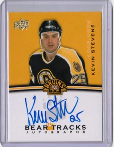 KEVIN STEVENS 23/24 Boston Bruins Centennial Bear Tracks Autograph Signed #BT-KS - Picture 1 of 2