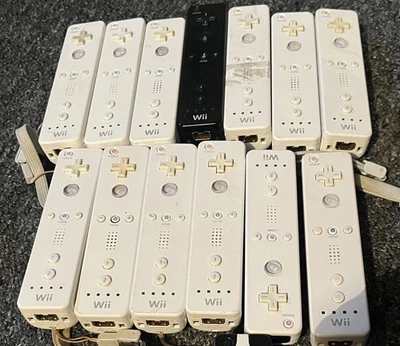 Official Genuine Nintendo Wii Controller Remote Wiimote White - Image 1 of 4