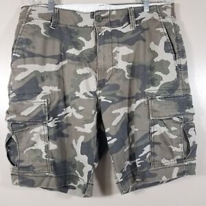 Old Navy Lived In Straight Cargo Shorts Mens Size 36  Green Camouflage Casual