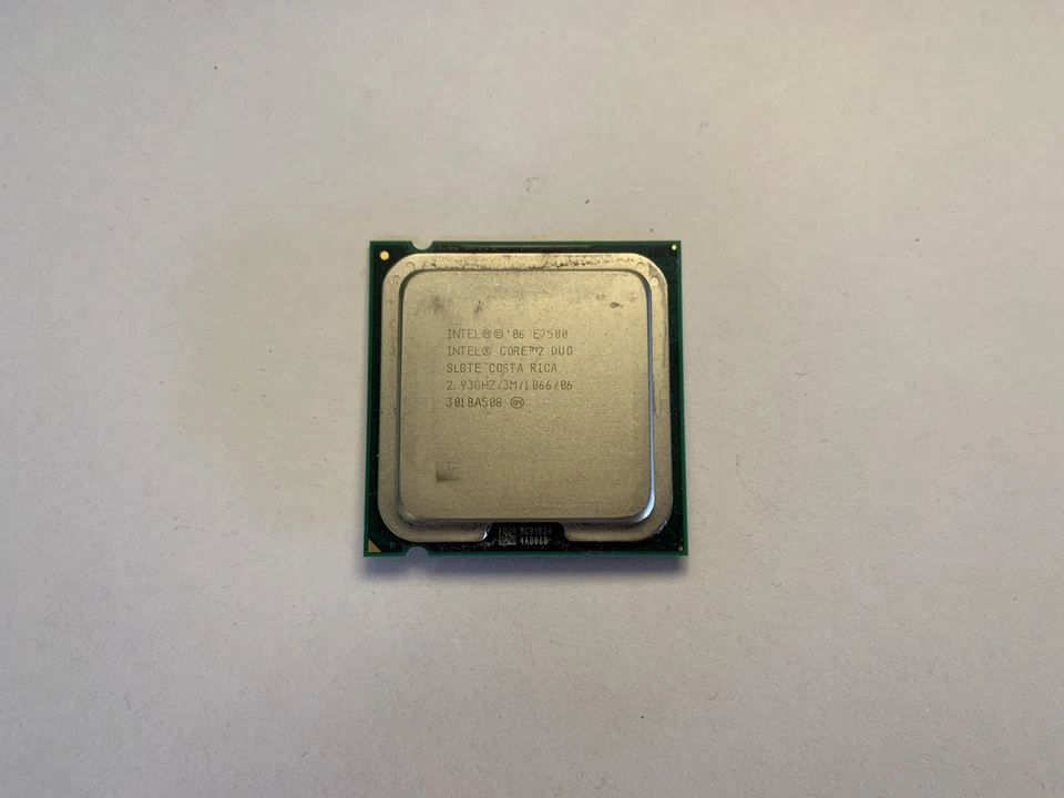 Intel Core 2 Duo E7500 - Doble núcleo - 2,93 GHz - Socket 775 - CPU de escritorio Wolfdale Foto 1 de 1