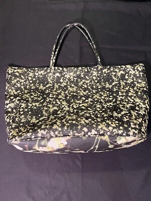 $2260 GIVENCHY FLORAL COATED CANVAS BABYS BREATH LARGE ANTIGONA LIMITED TOTE BAG - Image 1 of 4