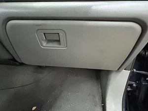 2004 Ford F250SD Pickup Glove Box - Picture 1 of 12