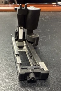 Genuine Vintage Bernina Sewing Machine #3A Buttonhole Foot - Old Style - Picture 1 of 3