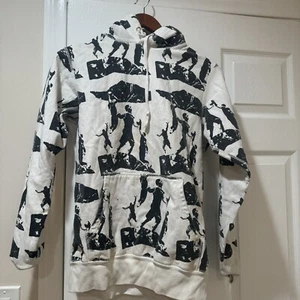 UNDEFEATED BOYS HOODIE SWEATSHIRT BASKETBALL SIZE X-SMALL EEUC - Picture 1 of 6