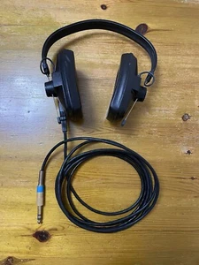 Beyerdynamic DT 202 headphones - Picture 1 of 10